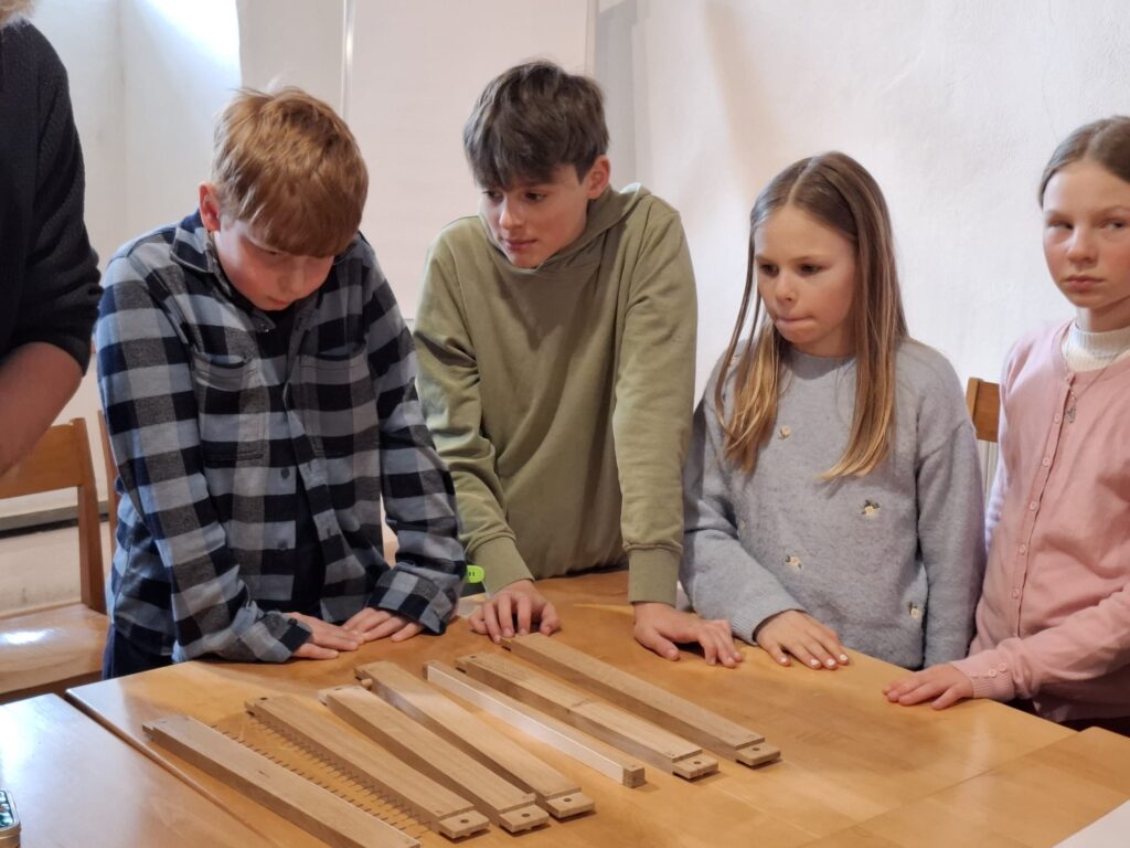 4e43cf7a 7d50 444e b689 6a33cd9debb4